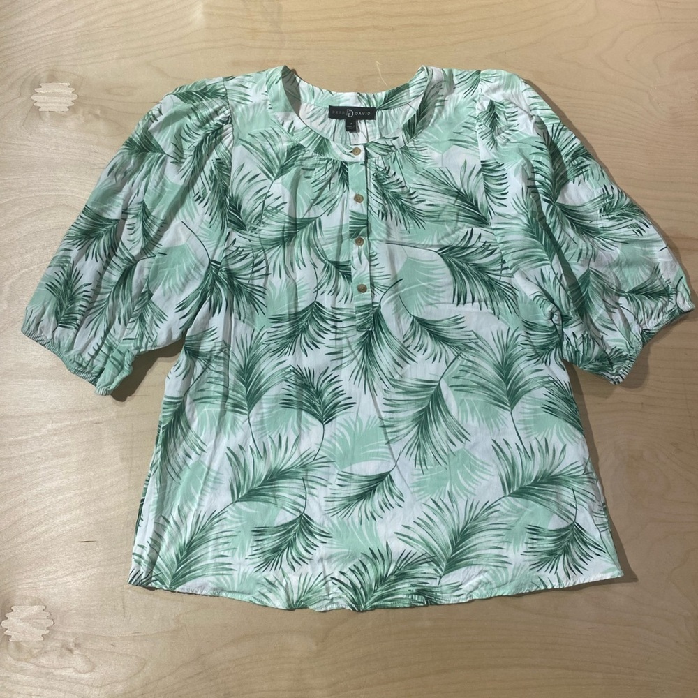 Fred David White and Green Leaf Print Blouse Medium (QQ)